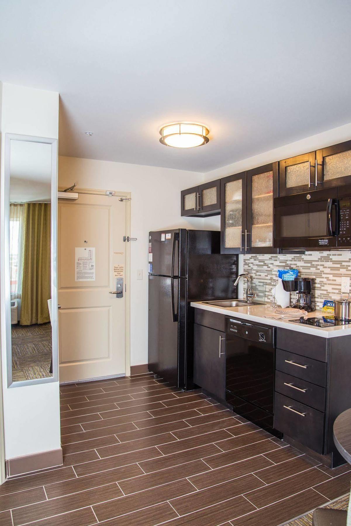 Candlewood Suites Denver North - Thornton By Ihg Ngoại thất bức ảnh